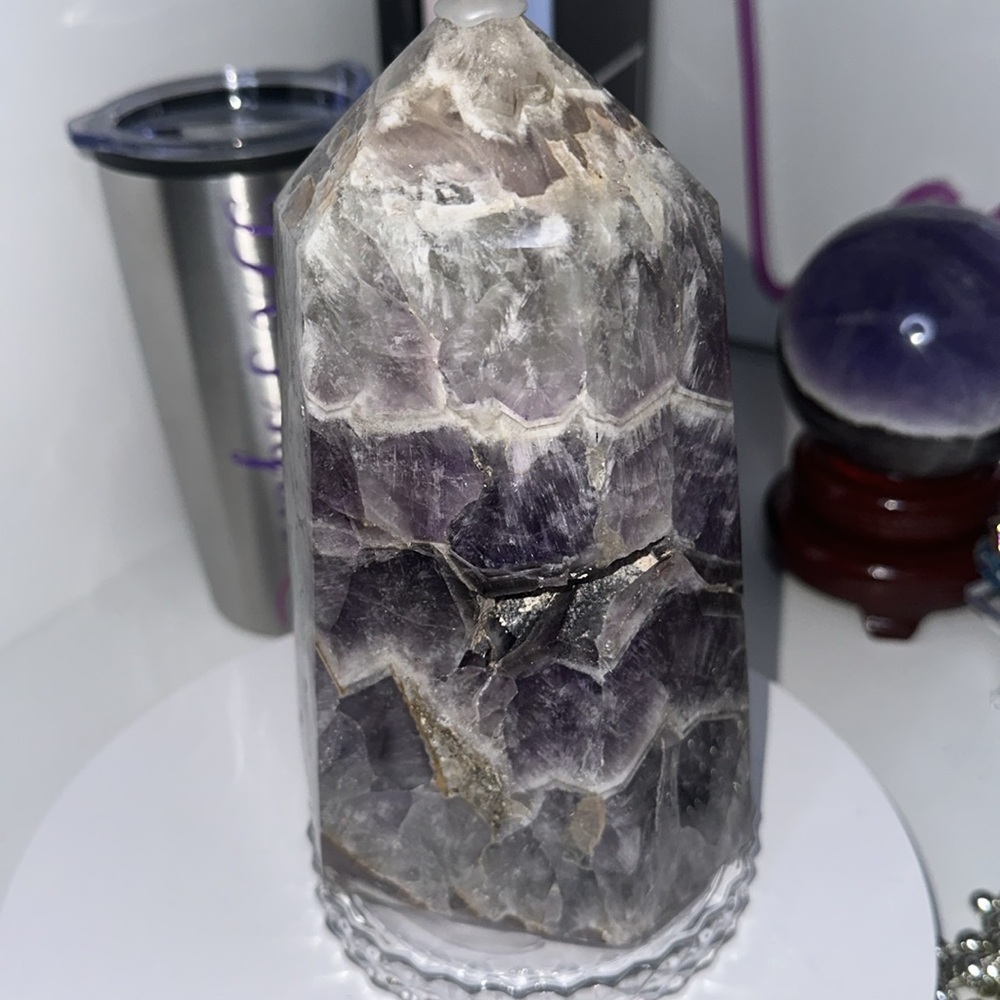 Chevron Amethyst Large Tower - CHAMYTWR-003 3lbs 135MM - Picture 4 of 7
